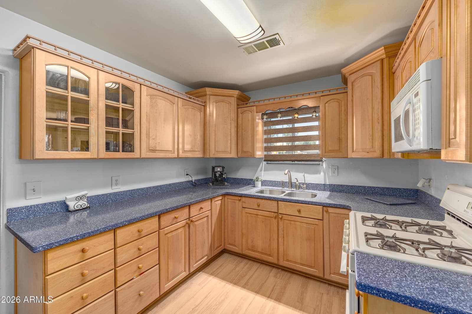 655 E 2nd Street, Mesa, AZ 85203 — photo 11 of 30