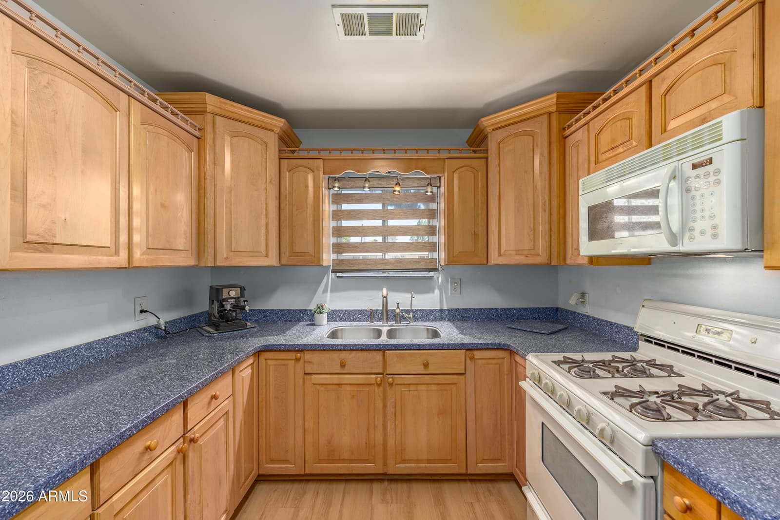655 E 2nd Street, Mesa, AZ 85203 — photo 12 of 30