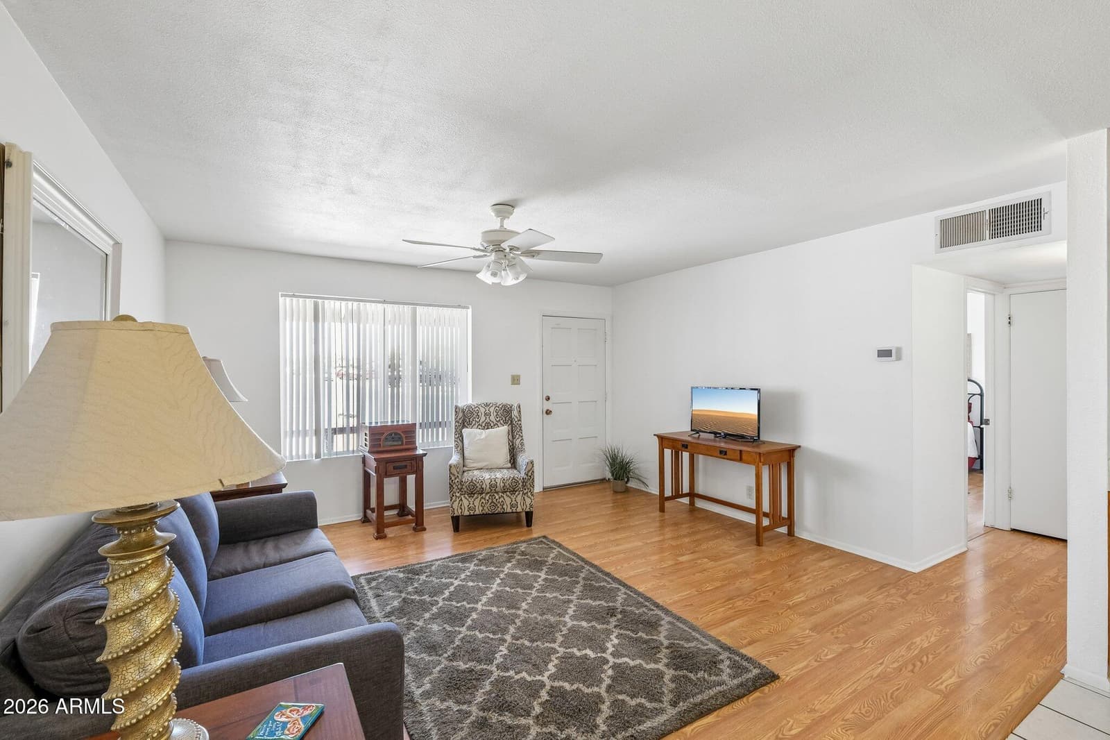 17642 N 16th Avenue, Phoenix, AZ 85023 — photo 4 of 32