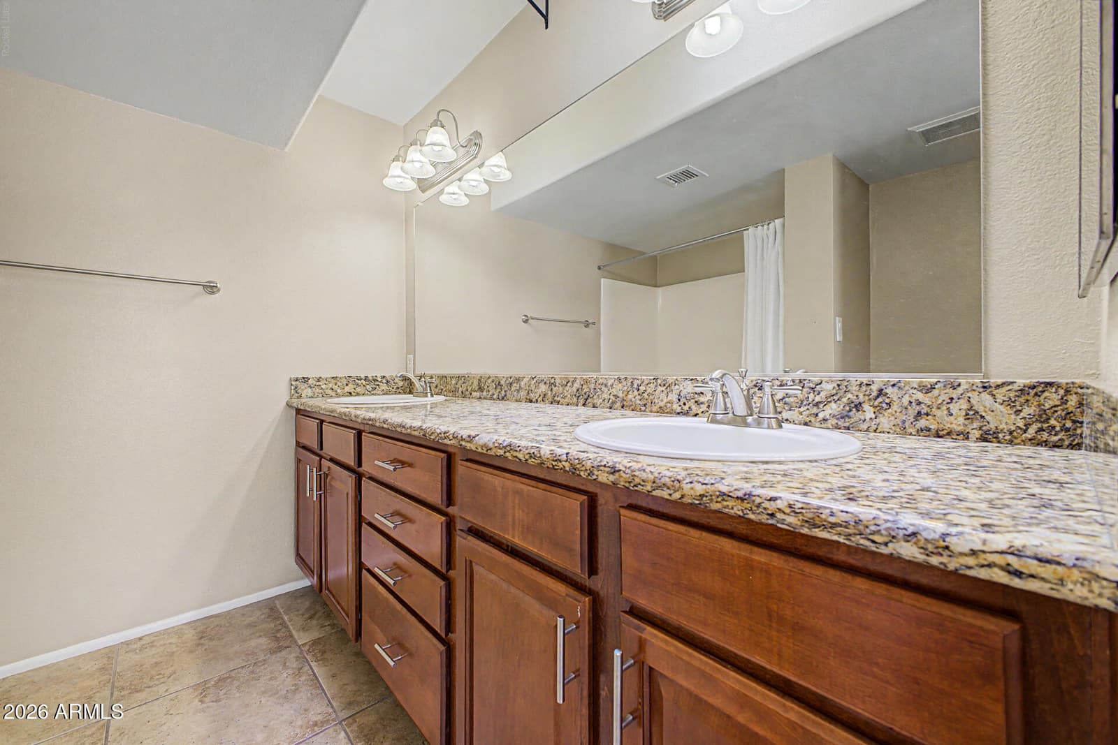 885 N Granite Reef Road 82, Scottsdale, AZ 85257 — photo 8 of 15
