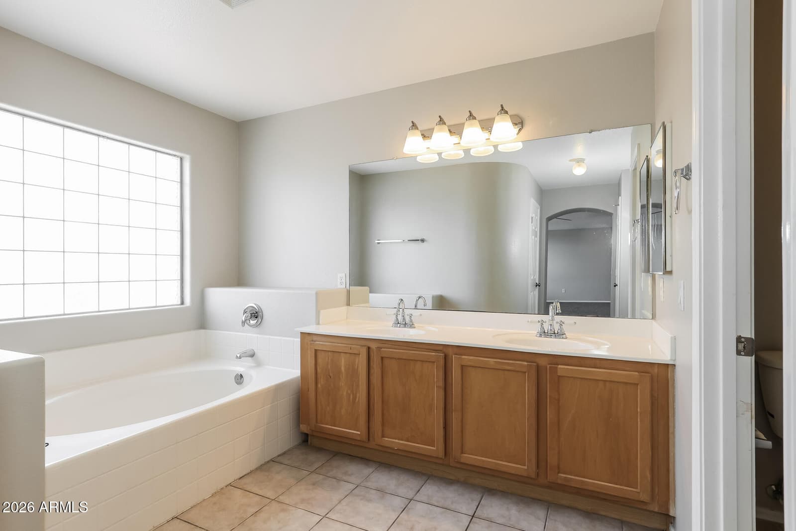 594 E Palo Verde Street, Casa Grande, AZ 85122 — photo 10 of 22