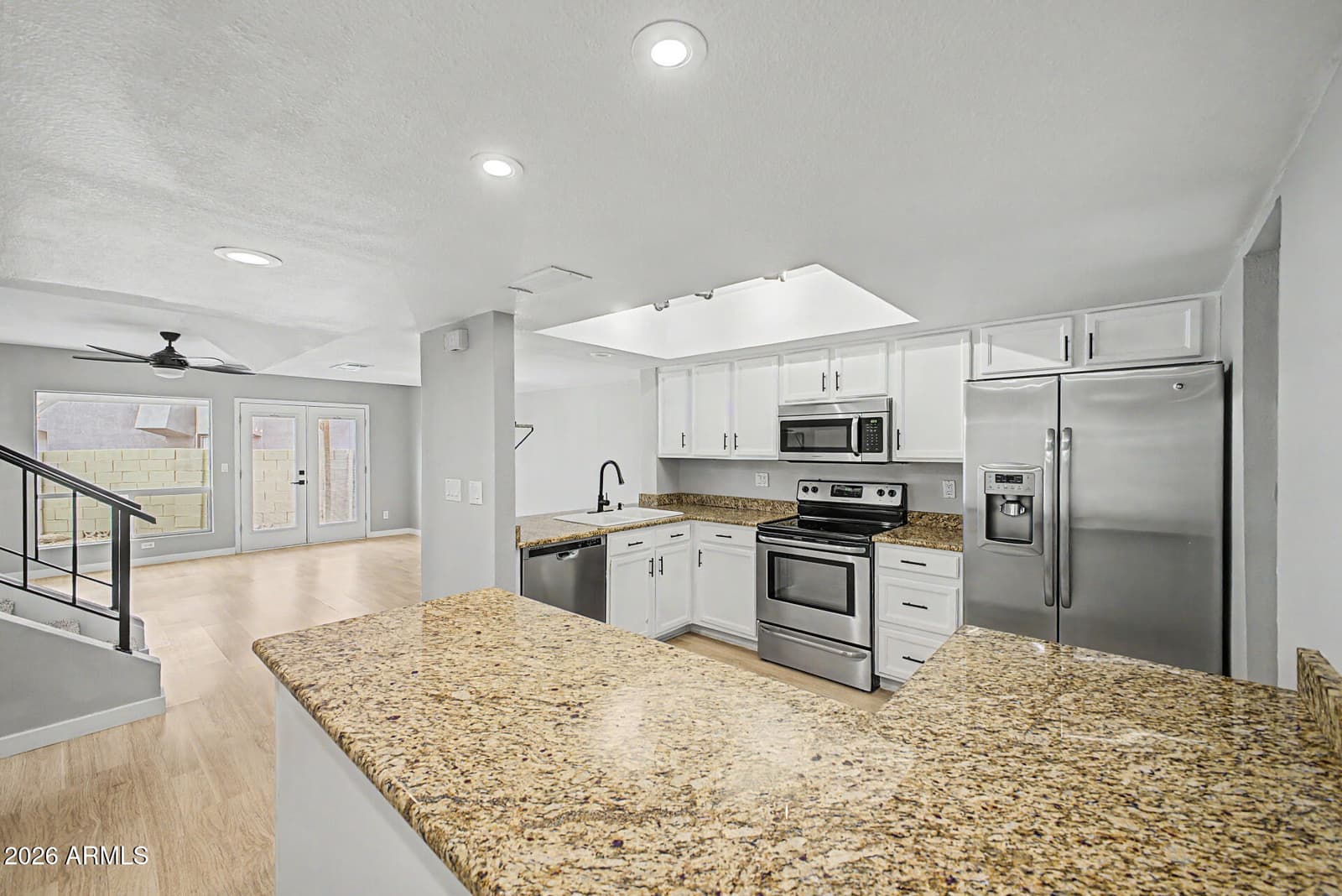 815 E GROVERS Avenue 28, Phoenix, AZ 85022 — photo 14 of 45