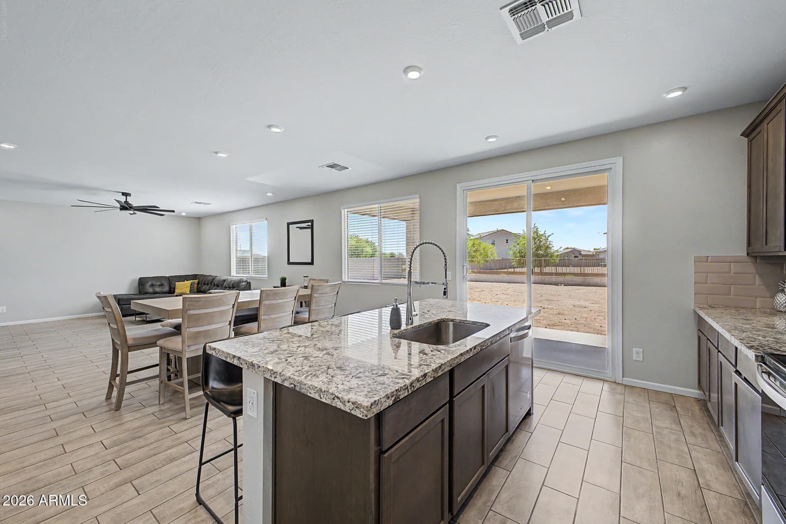 123 S Siena Lane, Casa Grande, AZ 85122 — photo 11 of 47