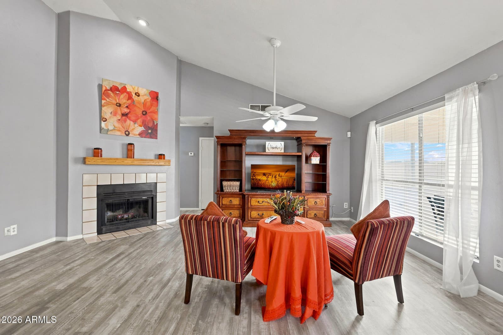 7241 W LAUREL Lane, Peoria, AZ 85345 — photo 10 of 37