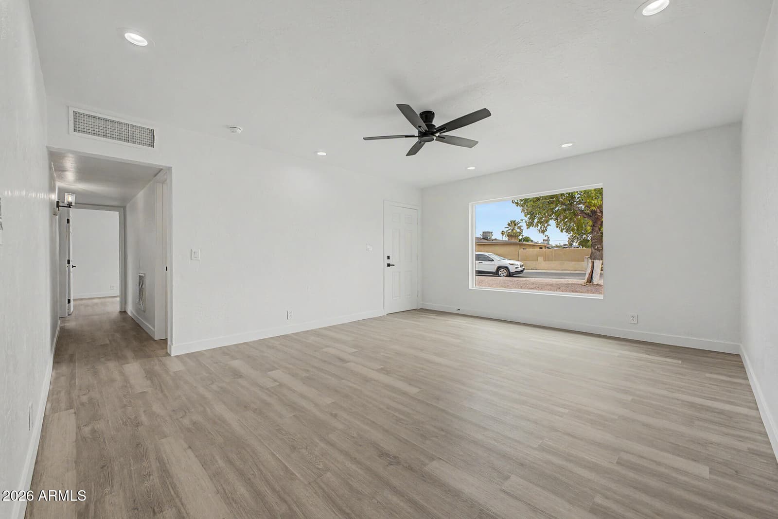 640 S PASADENA, Mesa, AZ 85210 — photo 2 of 26