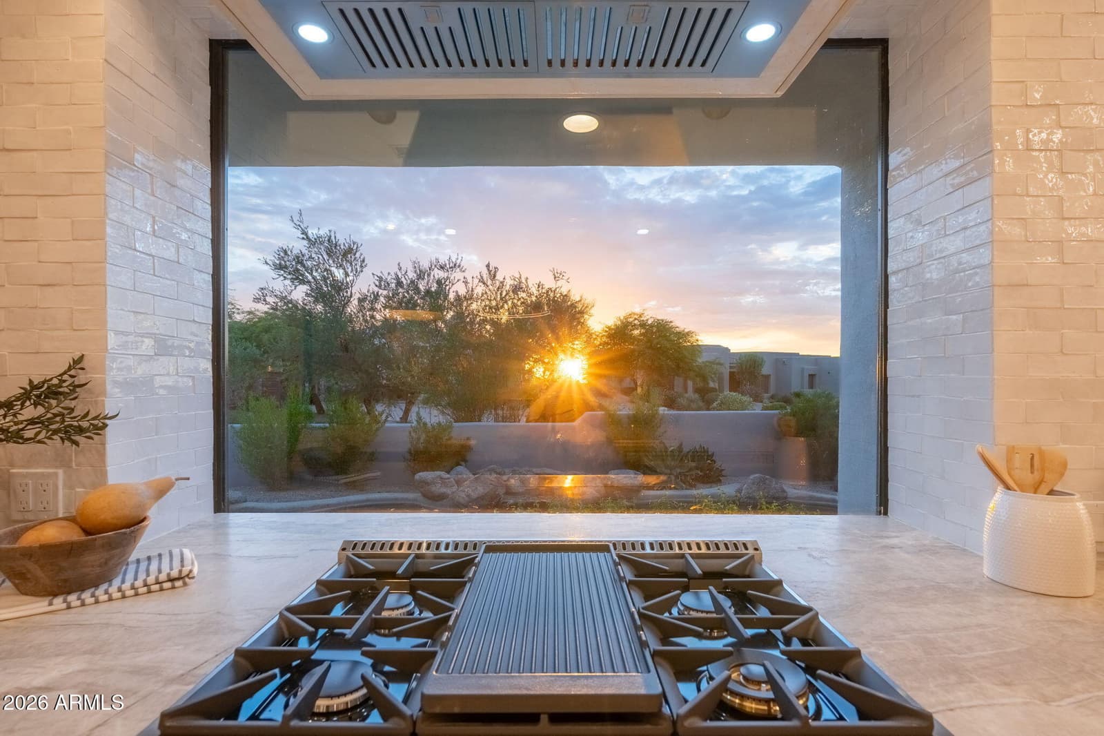 10874 E DALE Lane, Scottsdale, AZ 85262 — photo 15 of 52