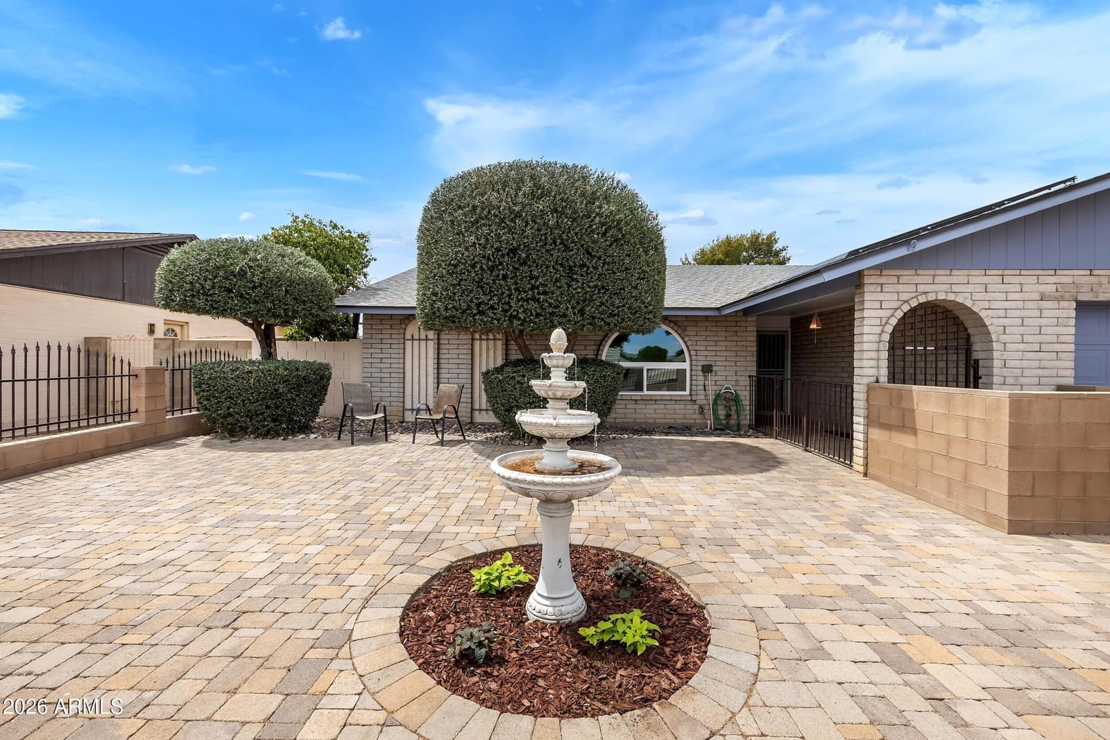 3833 W PHELPS Road, Phoenix, AZ 85053 — photo 11 of 56
