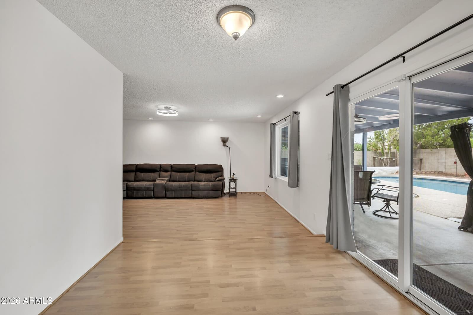3833 W PHELPS Road, Phoenix, AZ 85053 — photo 15 of 56