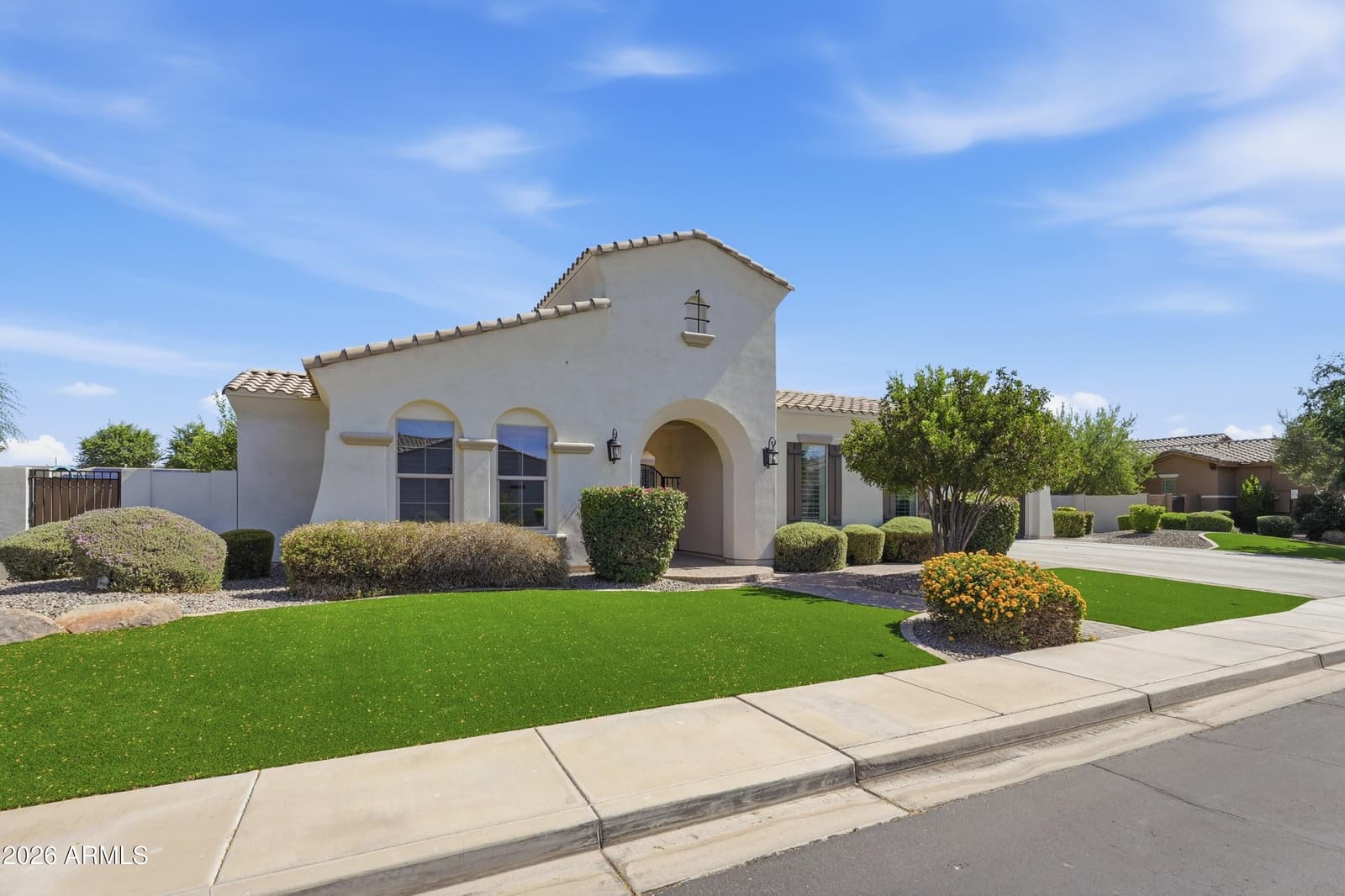 3420 E LYNX Place, Chandler, AZ 85249 — photo 4 of 34