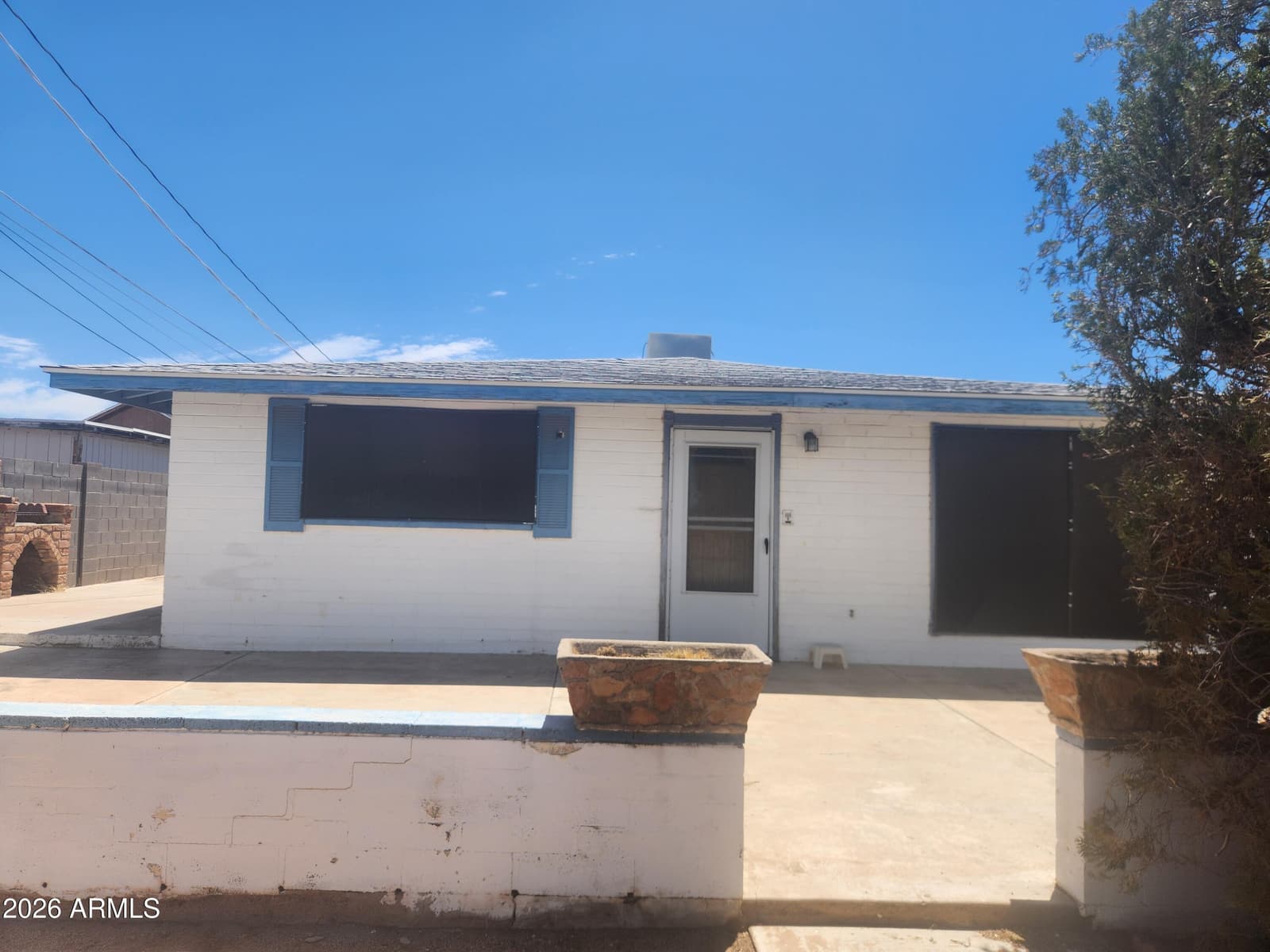 543 N IRONWOOD Drive, Apache Junction, AZ 85120 — photo 1 of 17