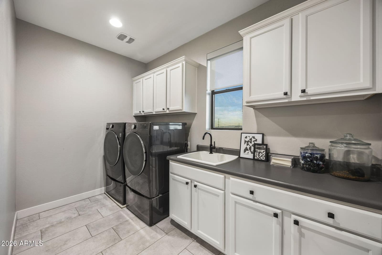2110 E FALLEN LEAF Lane, Phoenix, AZ 85024 — photo 41 of 61