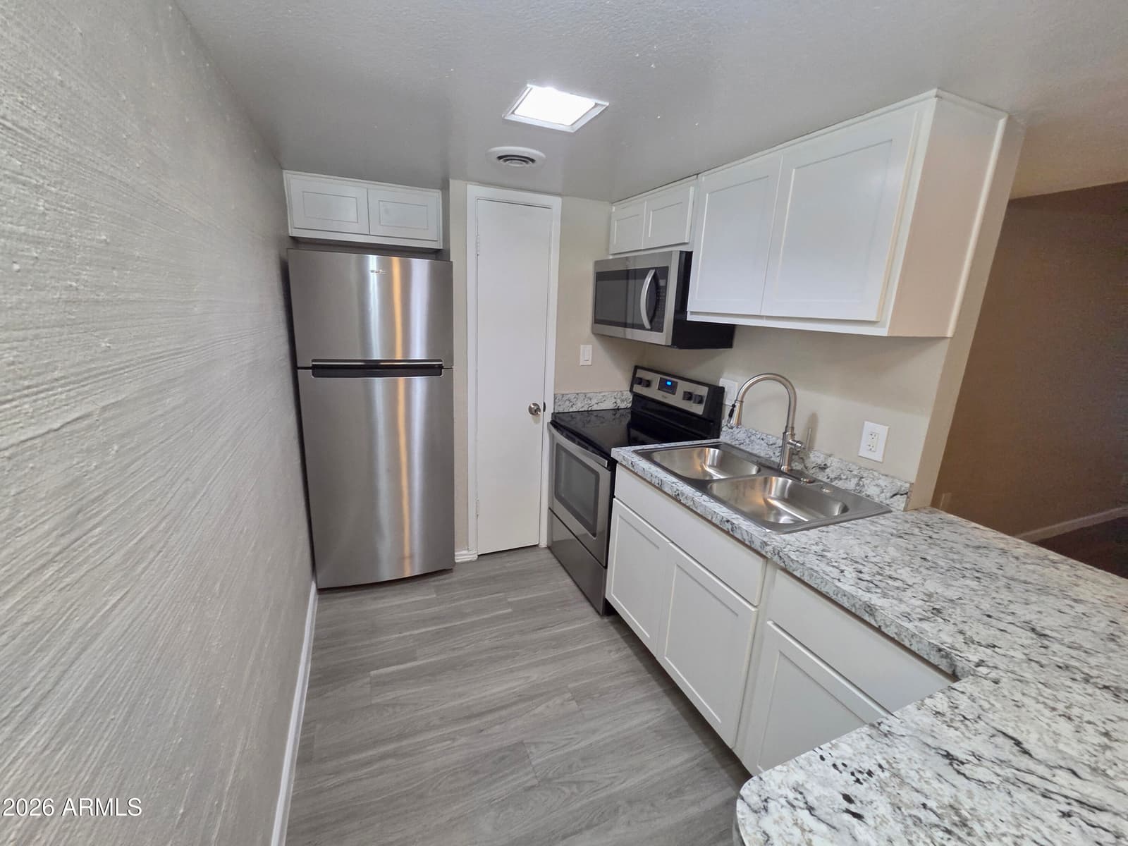 3416 N 44TH Street 18, Phoenix, AZ 85018 — photo 12 of 15