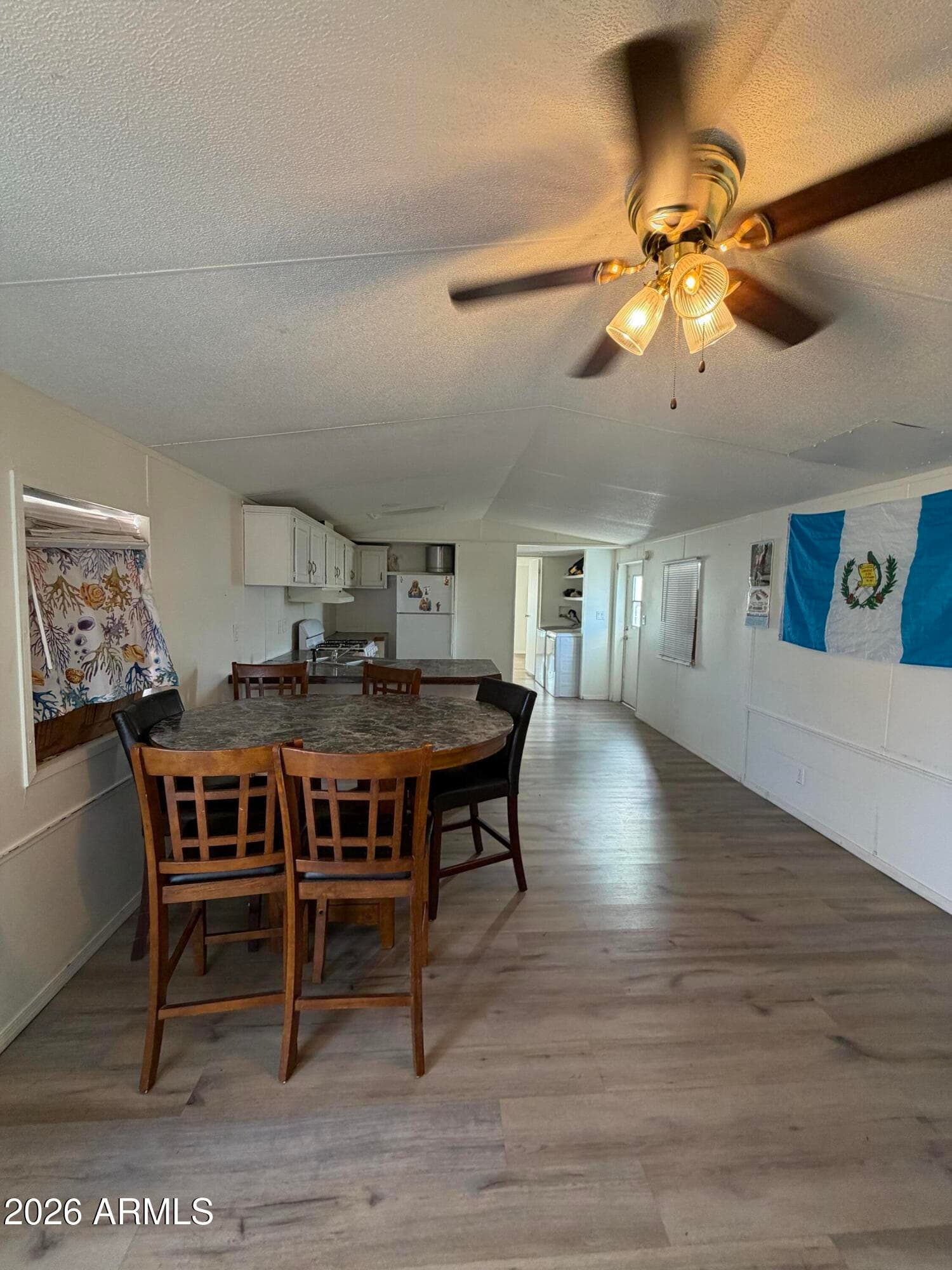 303 E SOUTH MOUNTAIN Avenue 49, Phoenix, AZ 85042