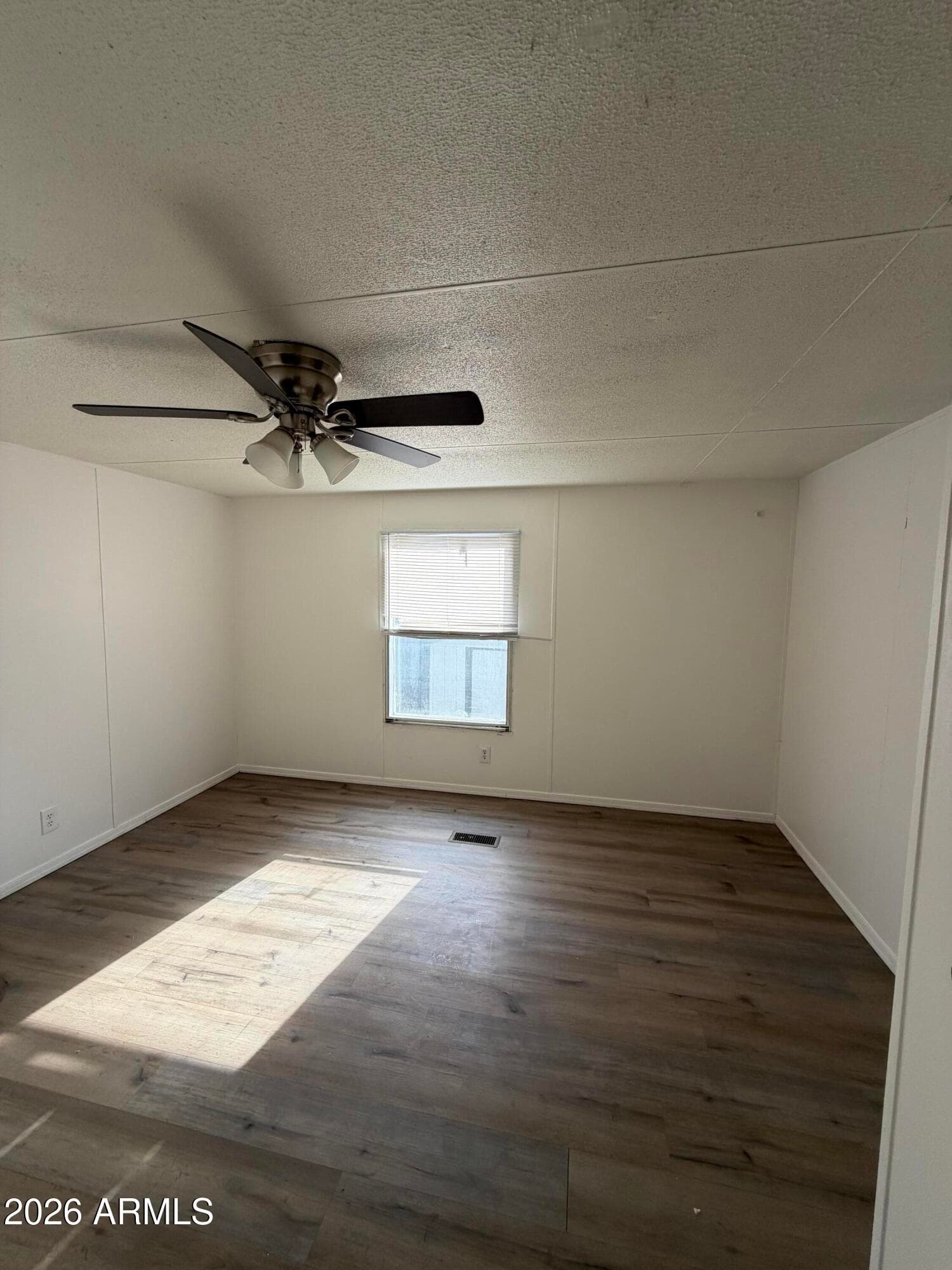 303 E SOUTH MOUNTAIN Avenue 49, Phoenix, AZ 85042 — photo 7 of 25
