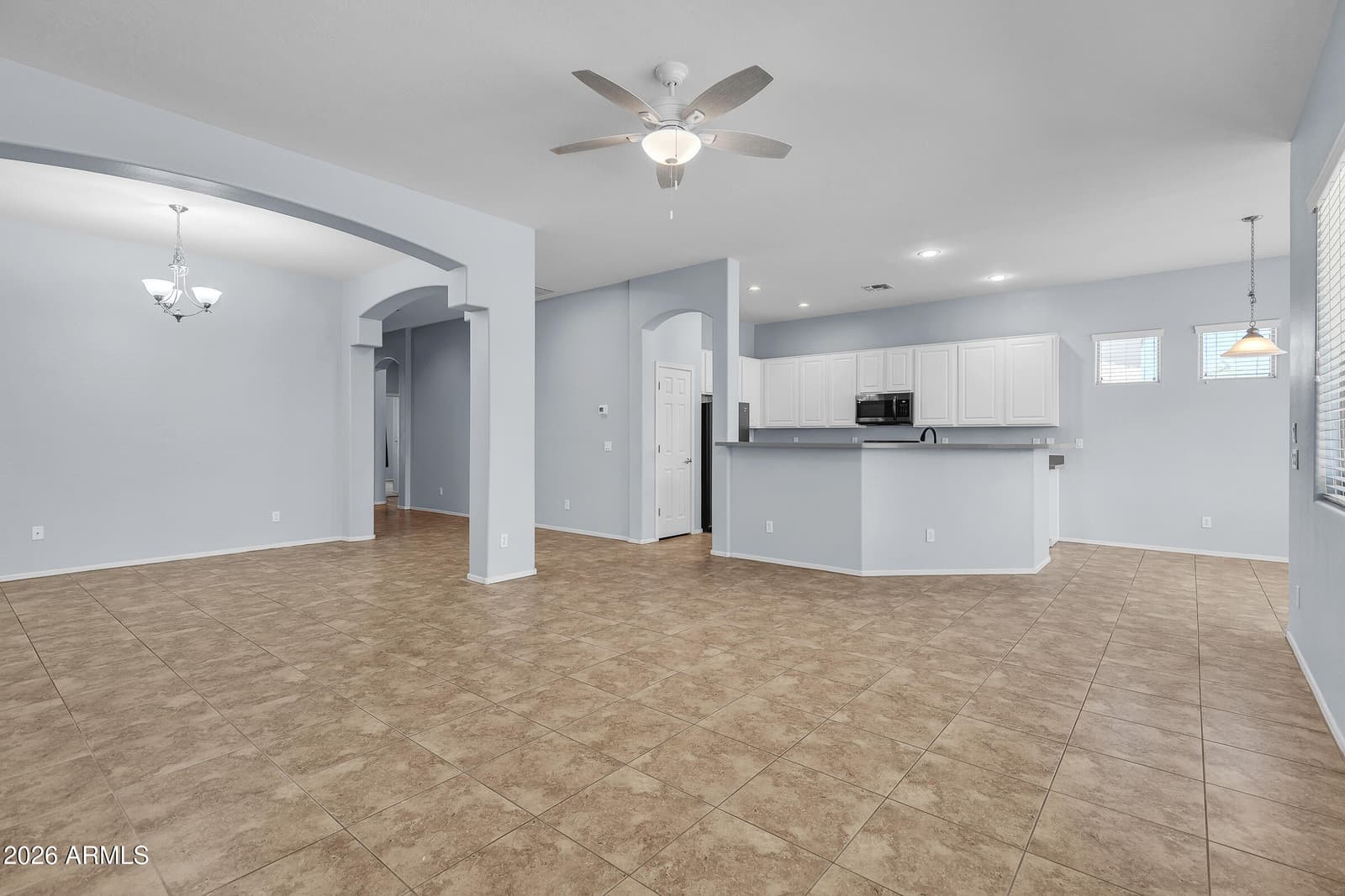 1013 W AYRSHIRE Trail, San Tan Valley, AZ 85143 — photo 12 of 28