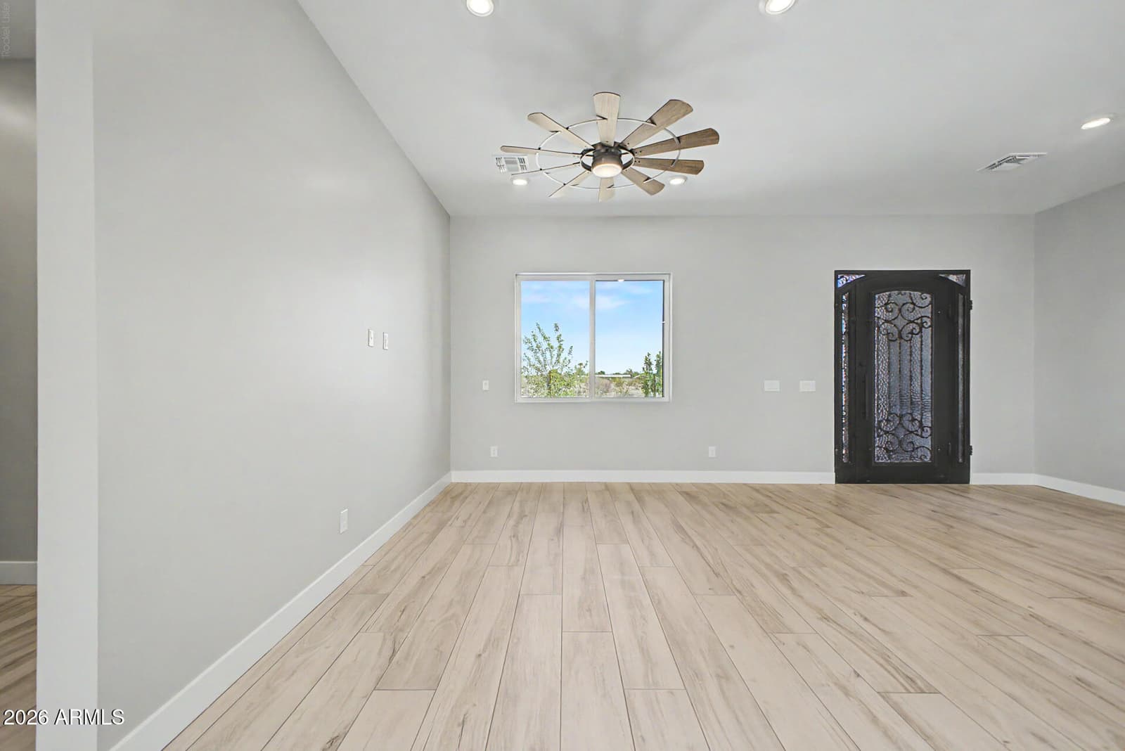 19473 W OSBORN Road, Litchfield Park, AZ 85340 — photo 9 of 59