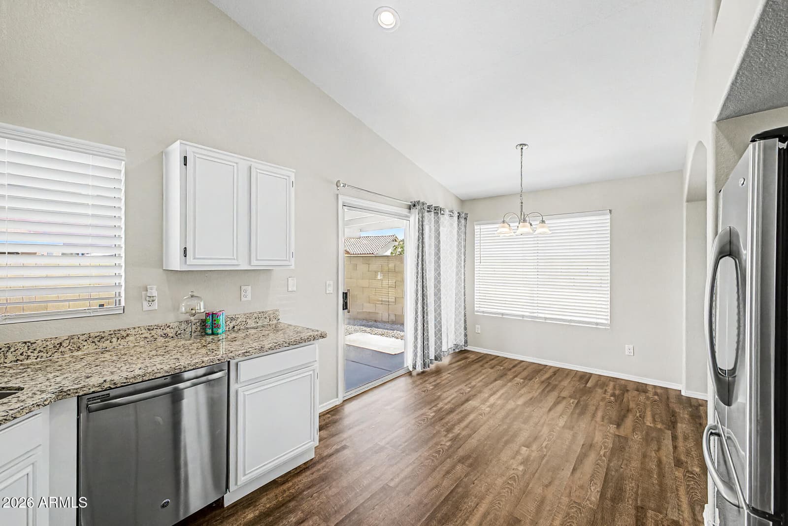 8408 W Bloomfield Road W, Peoria, AZ 85381 — photo 11 of 30