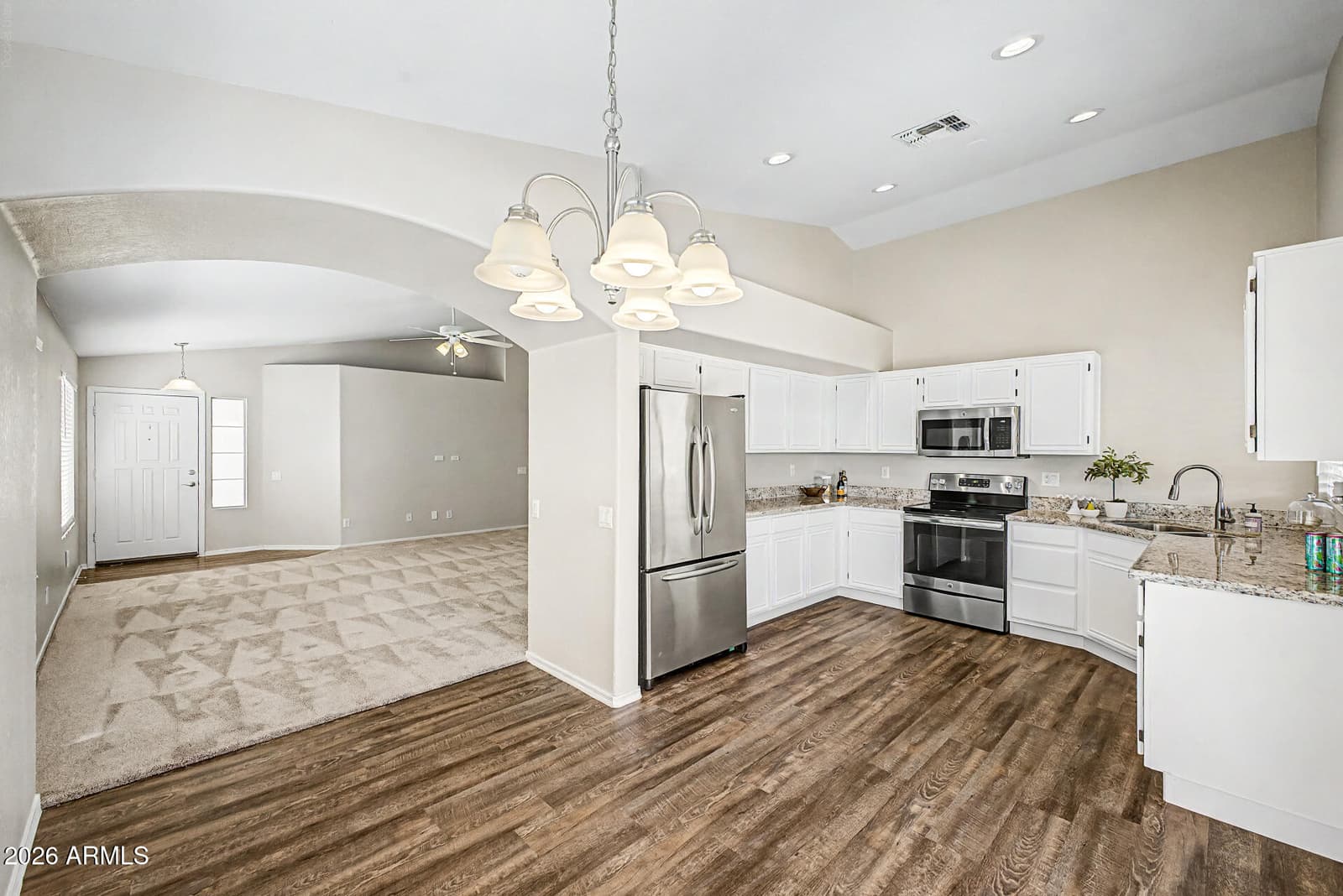 8408 W Bloomfield Road W, Peoria, AZ 85381 — photo 8 of 30