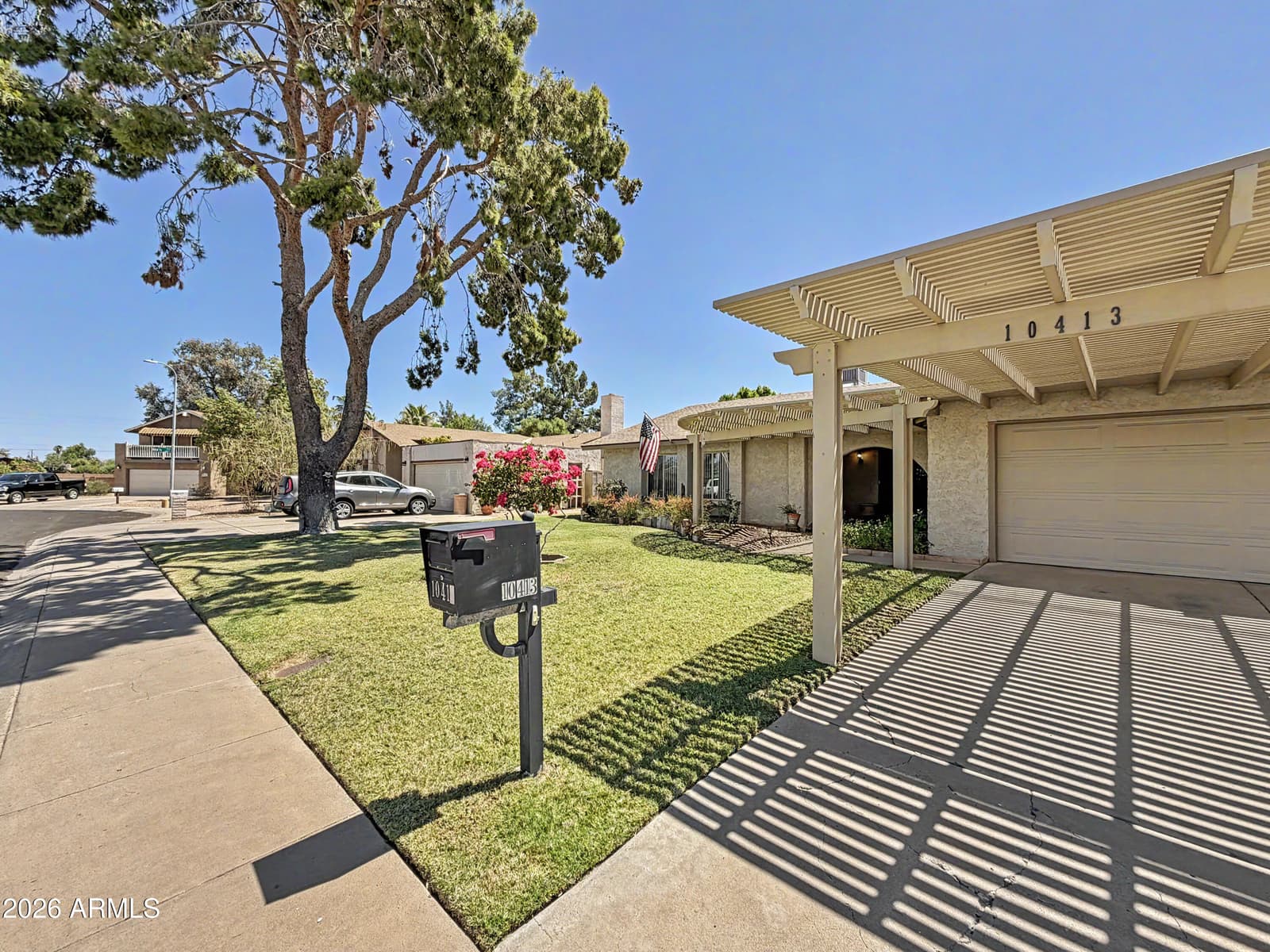 10413 N 46TH Avenue, Glendale, AZ 85302 — photo 3 of 66