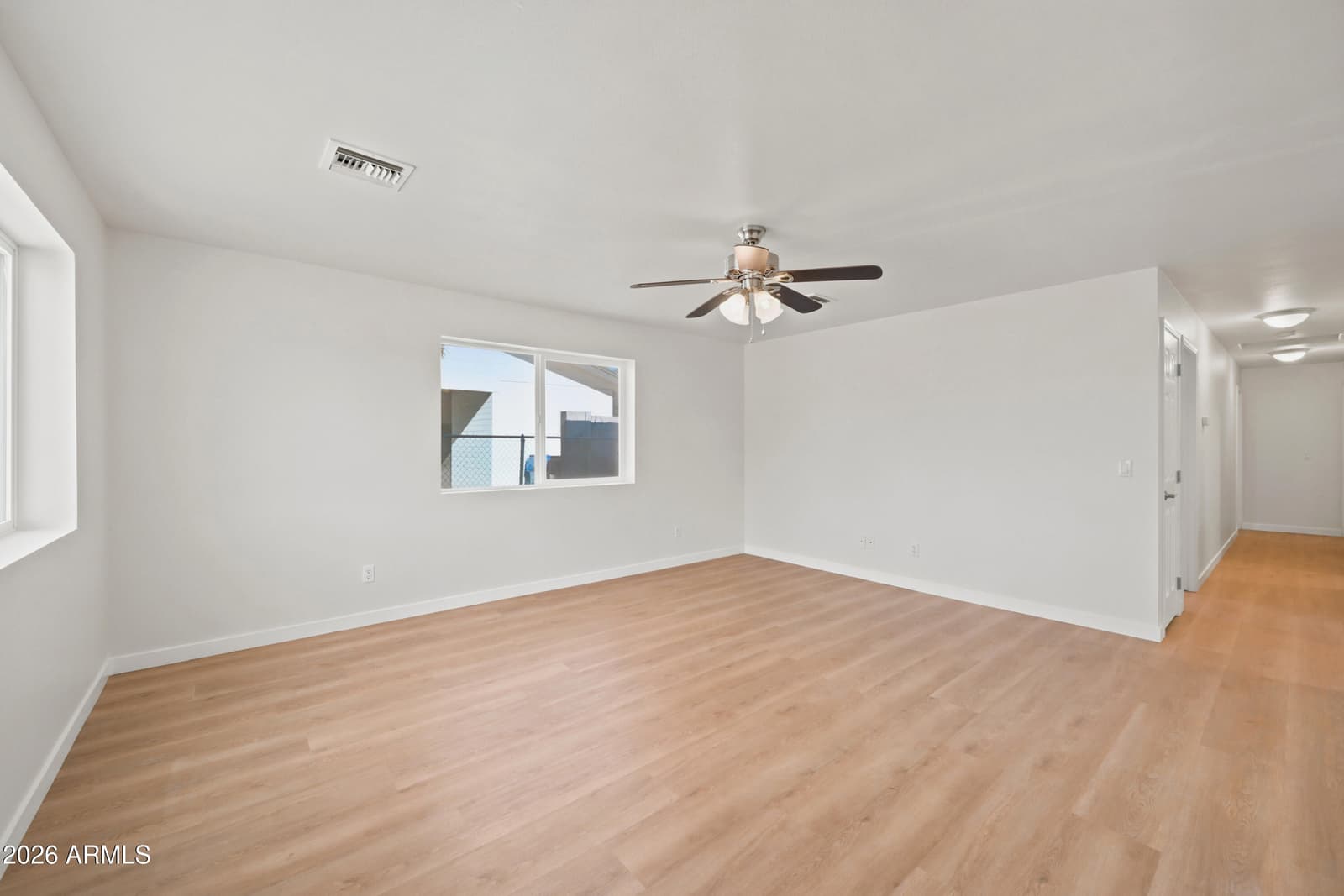 1031 E 2ND Avenue, Mesa, AZ 85204 — photo 4 of 23