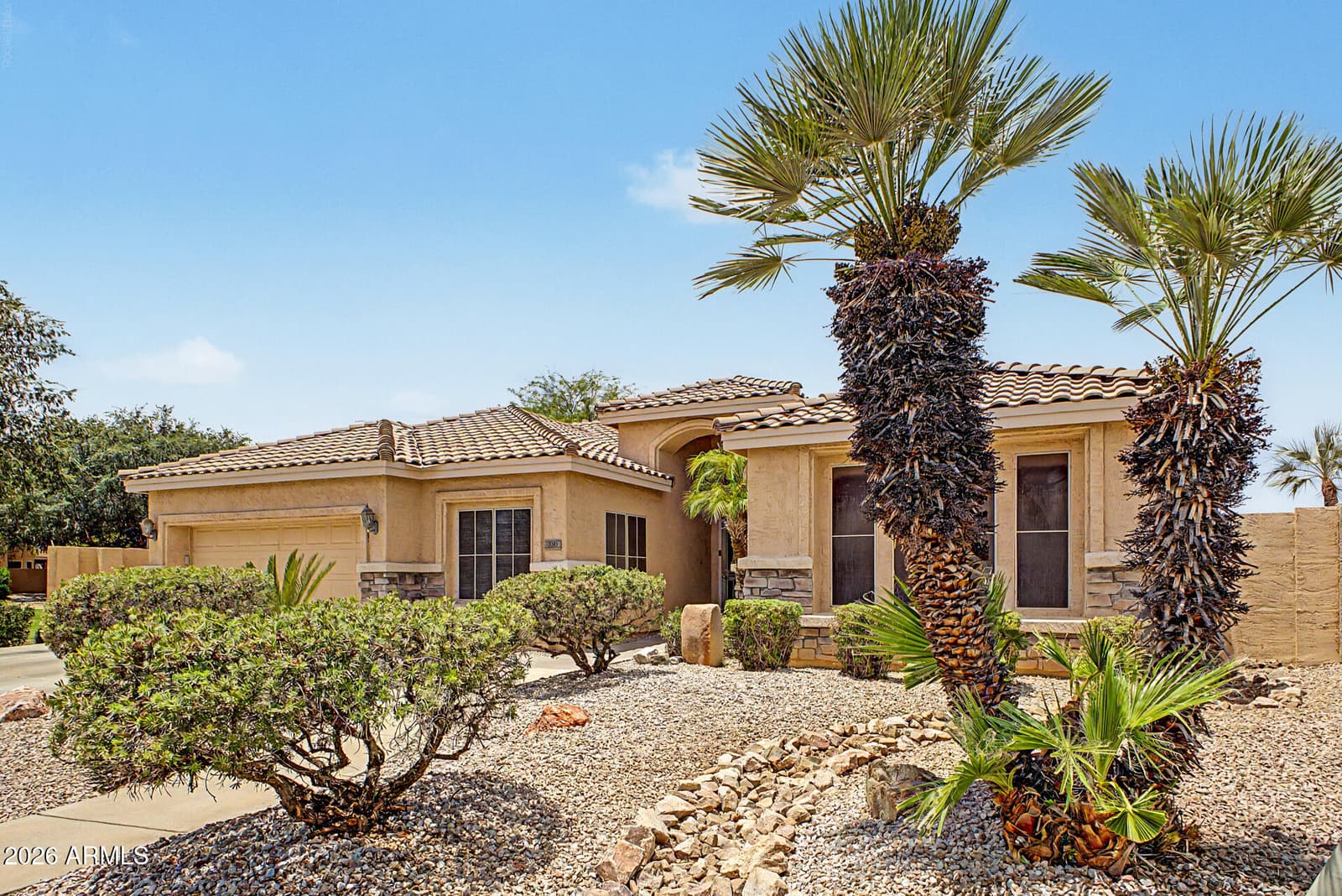 250 S GIBSON Street, Gilbert, AZ 85296 — photo 6 of 50