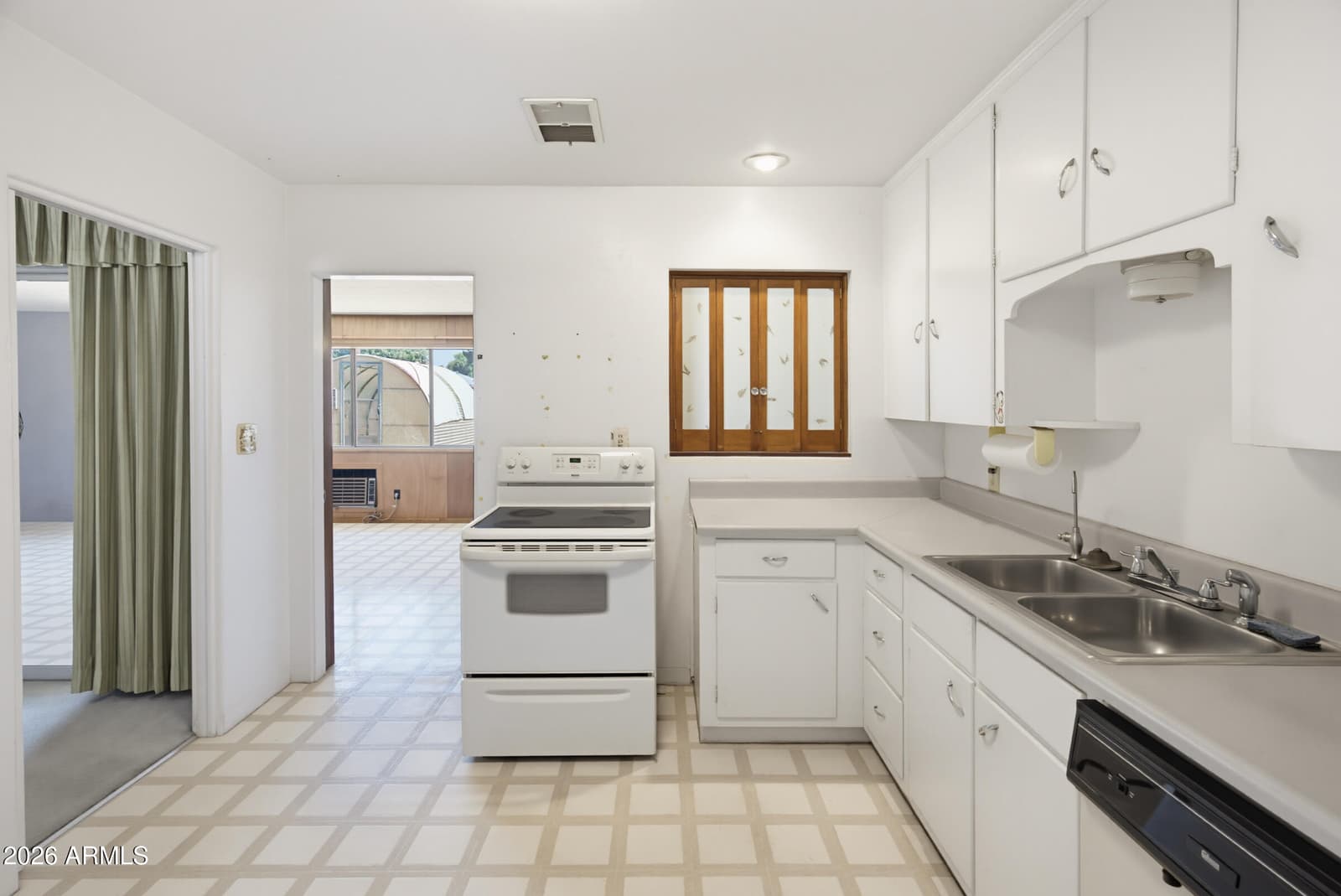 1720 W ROVEY Avenue, Phoenix, AZ 85015 — photo 12 of 51