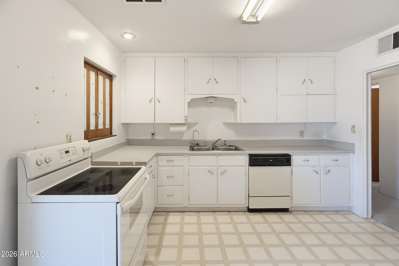1720 W ROVEY Avenue, Phoenix, AZ 85015 — photo 13 of 51