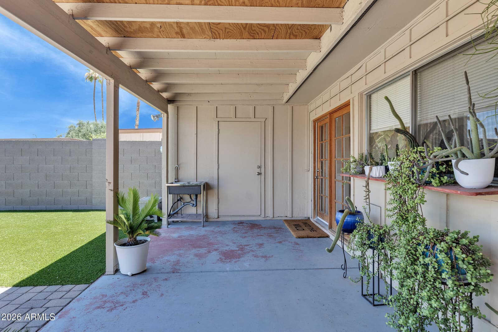 2170 E MINTON Drive, Tempe, AZ 85282 — photo 32 of 33