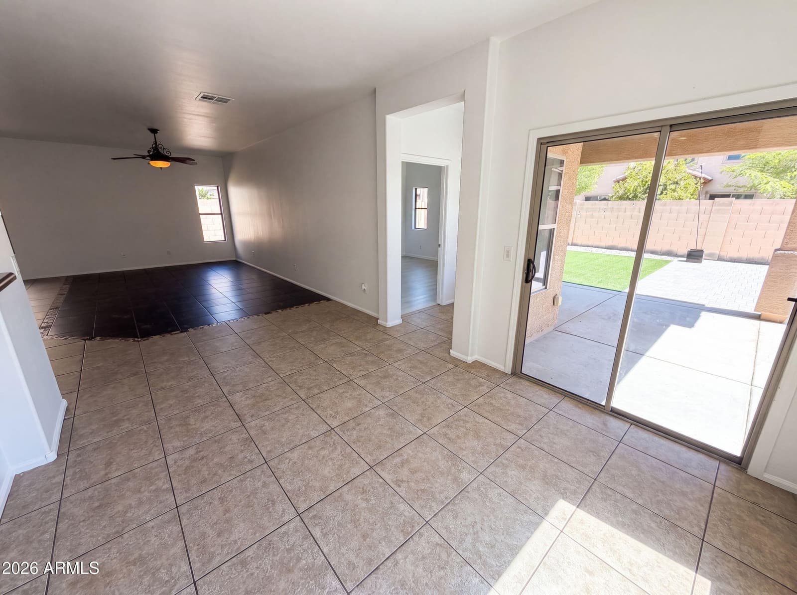 934 E OVERLIN Lane, Avondale, AZ 85323 — photo 8 of 26