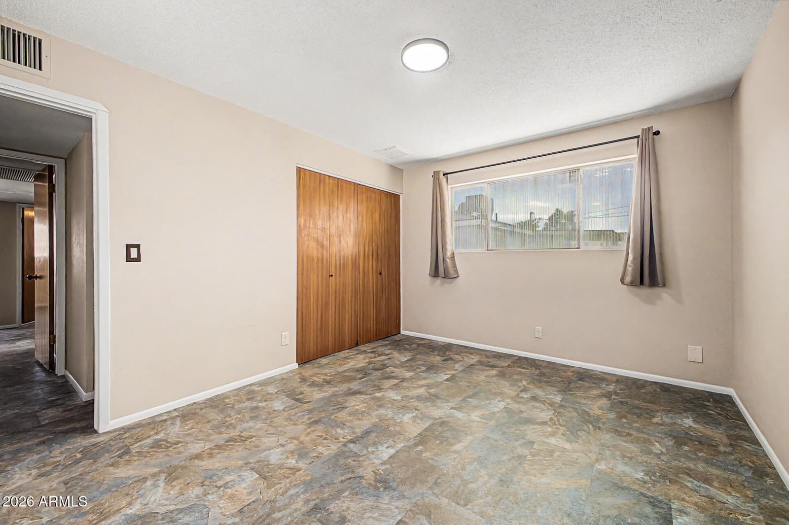 3328 W Bloomfield Road, Phoenix, AZ 85029 — photo 5 of 13
