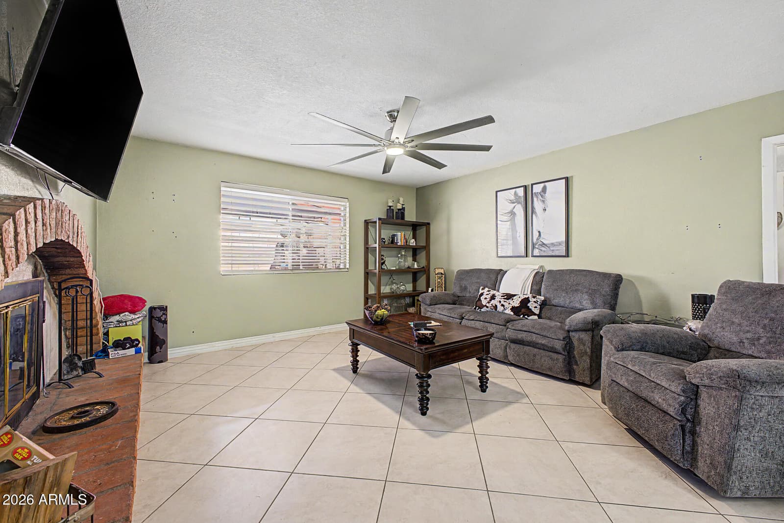 5734 W Palo Verde Avenue, Glendale, AZ 85302 — photo 9 of 38