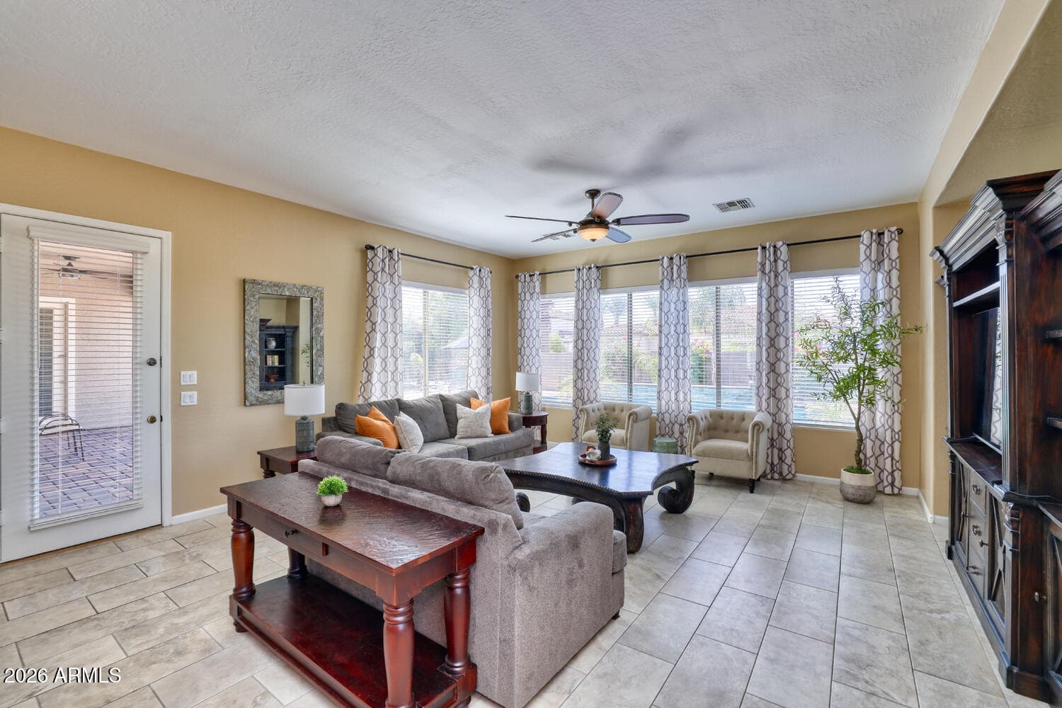 407 E TONTO Place, Chandler, AZ 85249 — photo 16 of 76