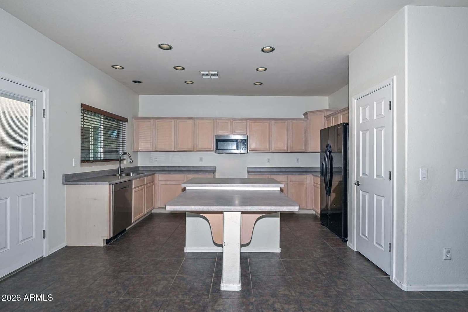 6615 W El Cortez Place, Phoenix, AZ 85083 — photo 10 of 41