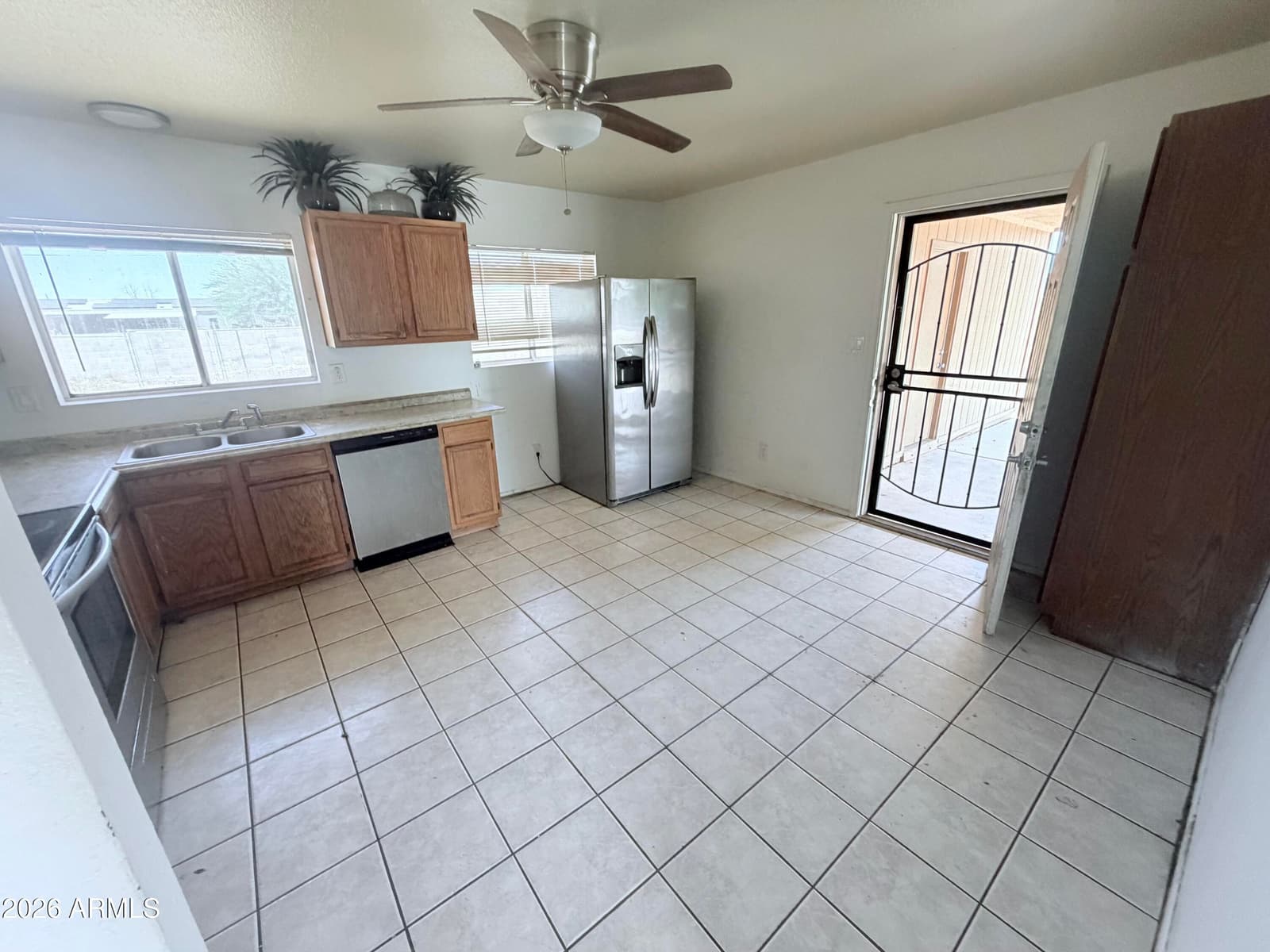 13216 W Tuckey Lane, Glendale, AZ 85307 — photo 3 of 31