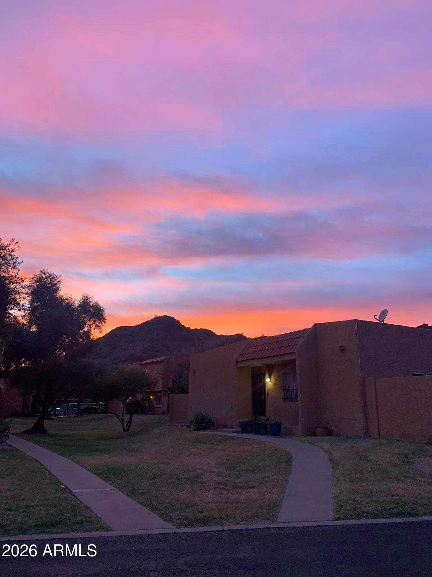 803 E COCHISE Drive, Phoenix, AZ 85020 — photo 12 of 12