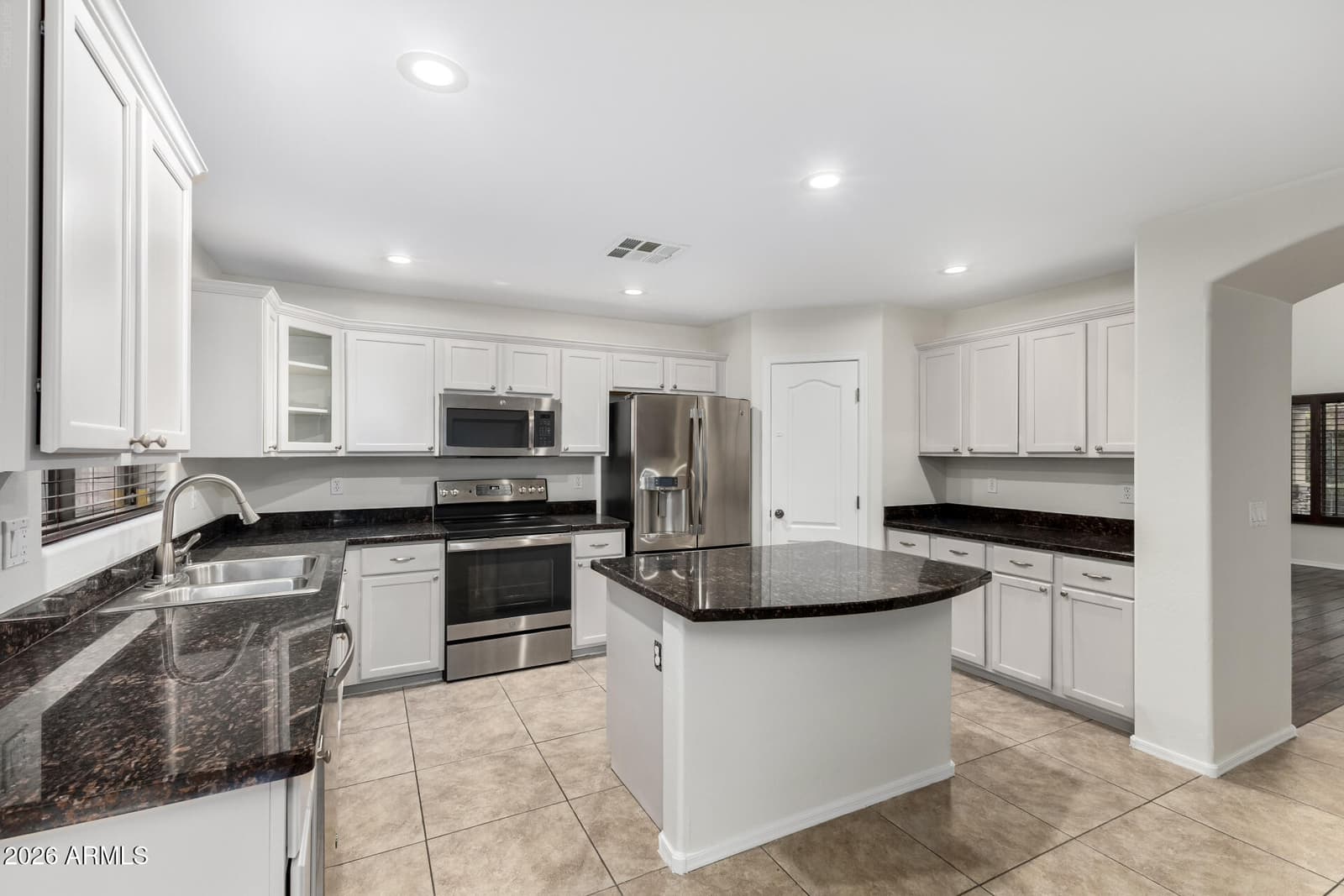 10046 W Velania Way, Tolleson, AZ 85353 — photo 14 of 38