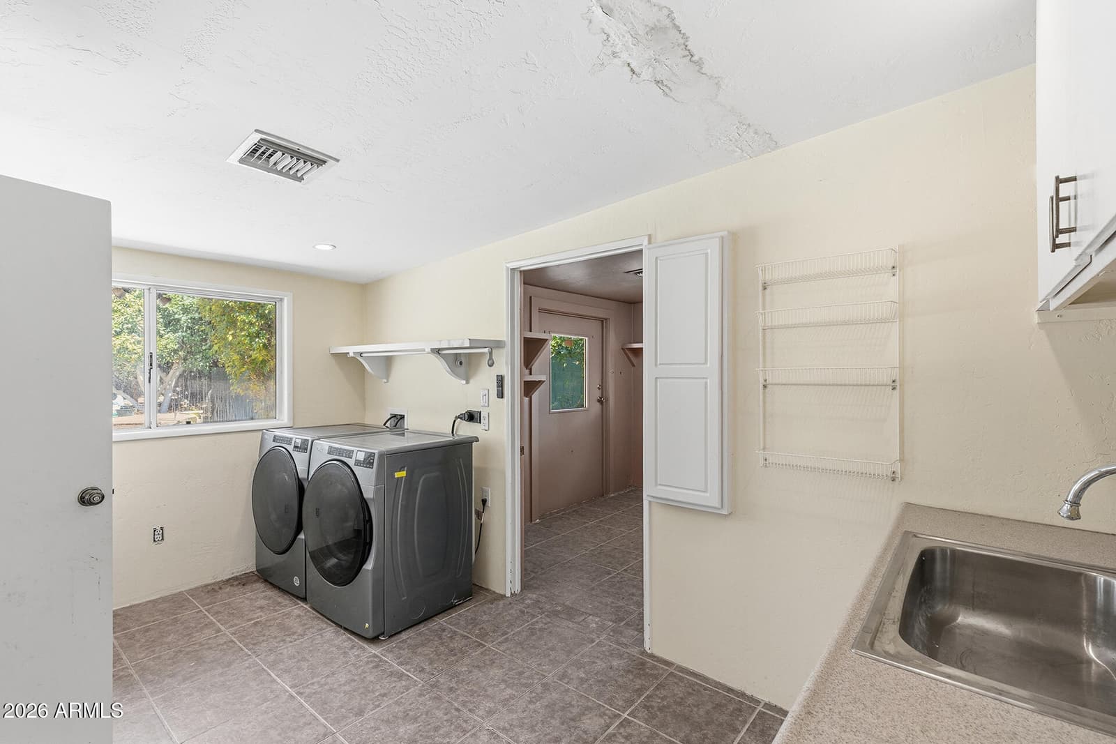 6319 N 13TH Place, Phoenix, AZ 85014 — photo 18 of 46