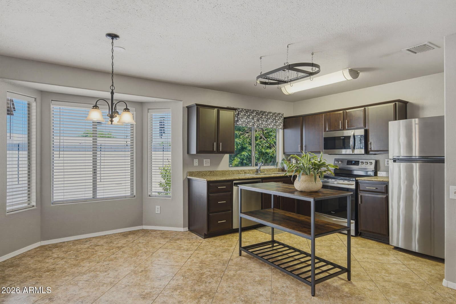10035 S 44th Street, Phoenix, AZ 85044 — photo 11 of 41