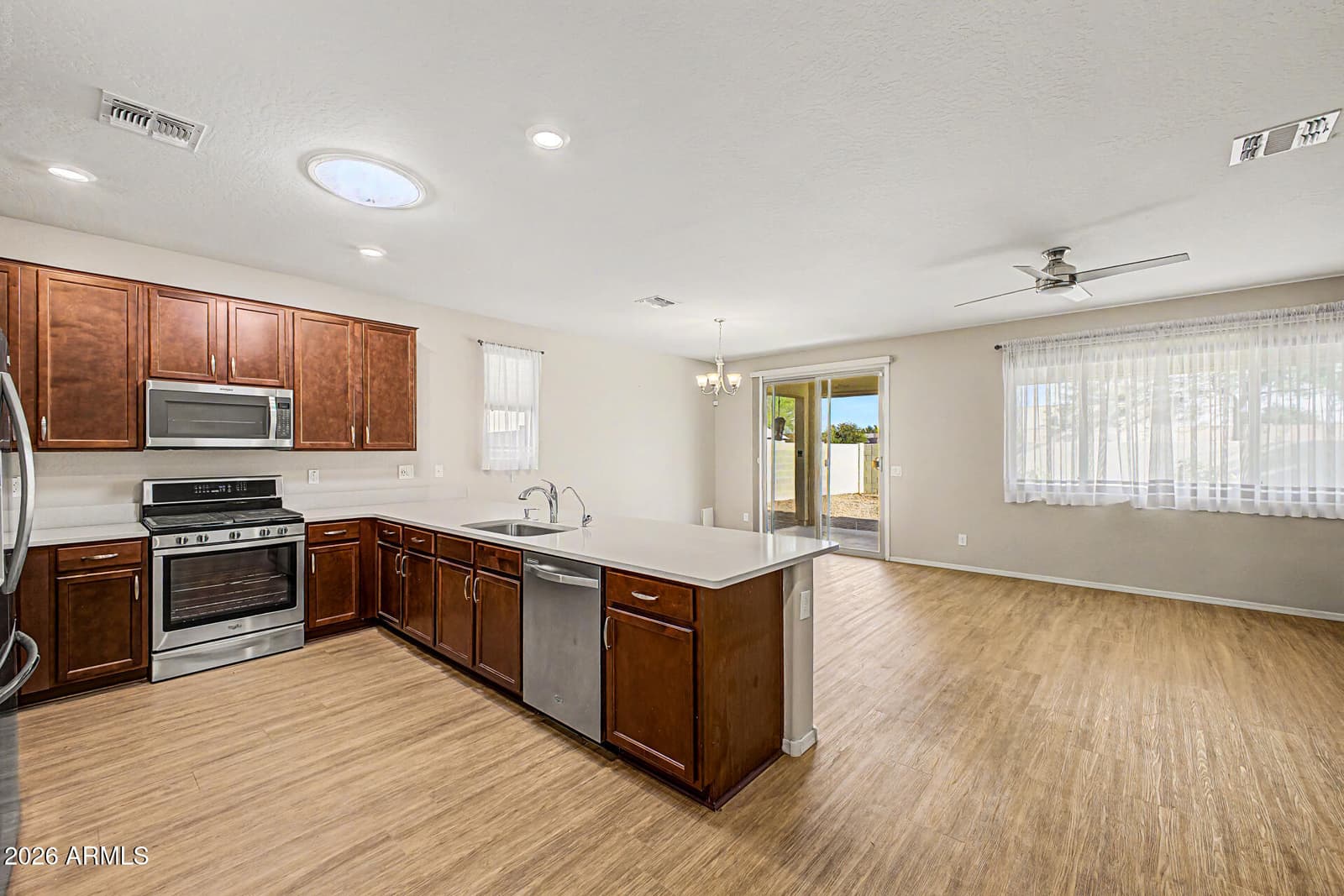17173 W BUCKHORN Trail, Surprise, AZ 85387 — photo 9 of 29