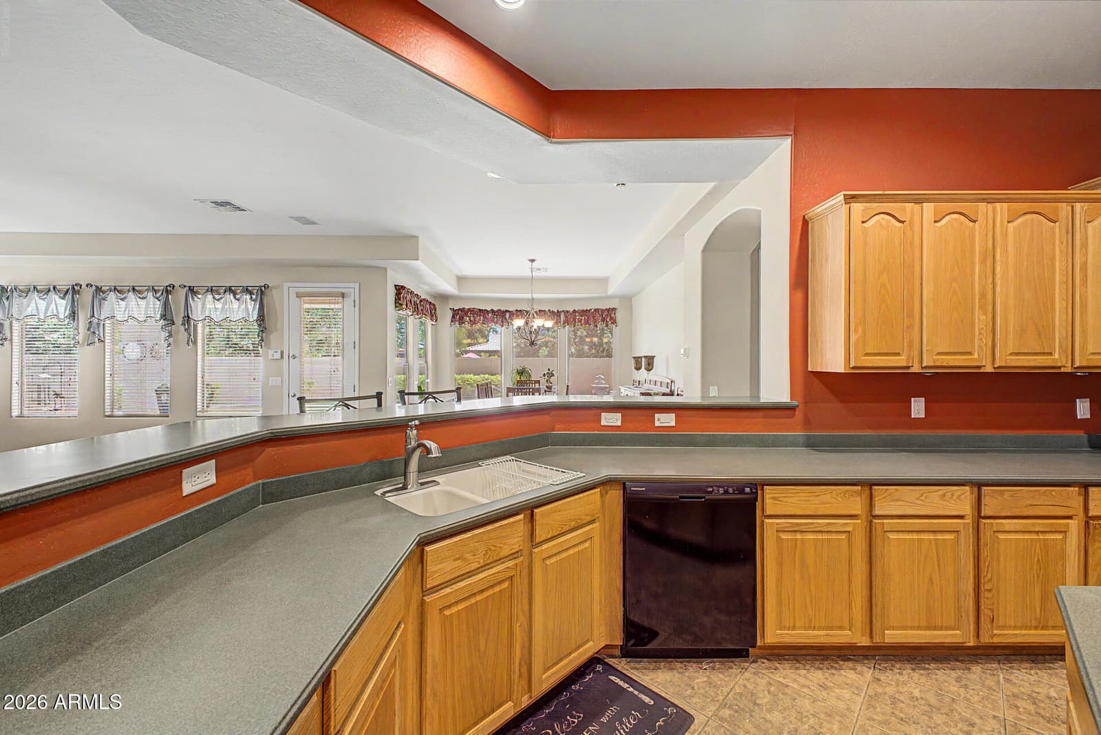 3225 E CARDINAL Court, Chandler, AZ 85286 — photo 20 of 49