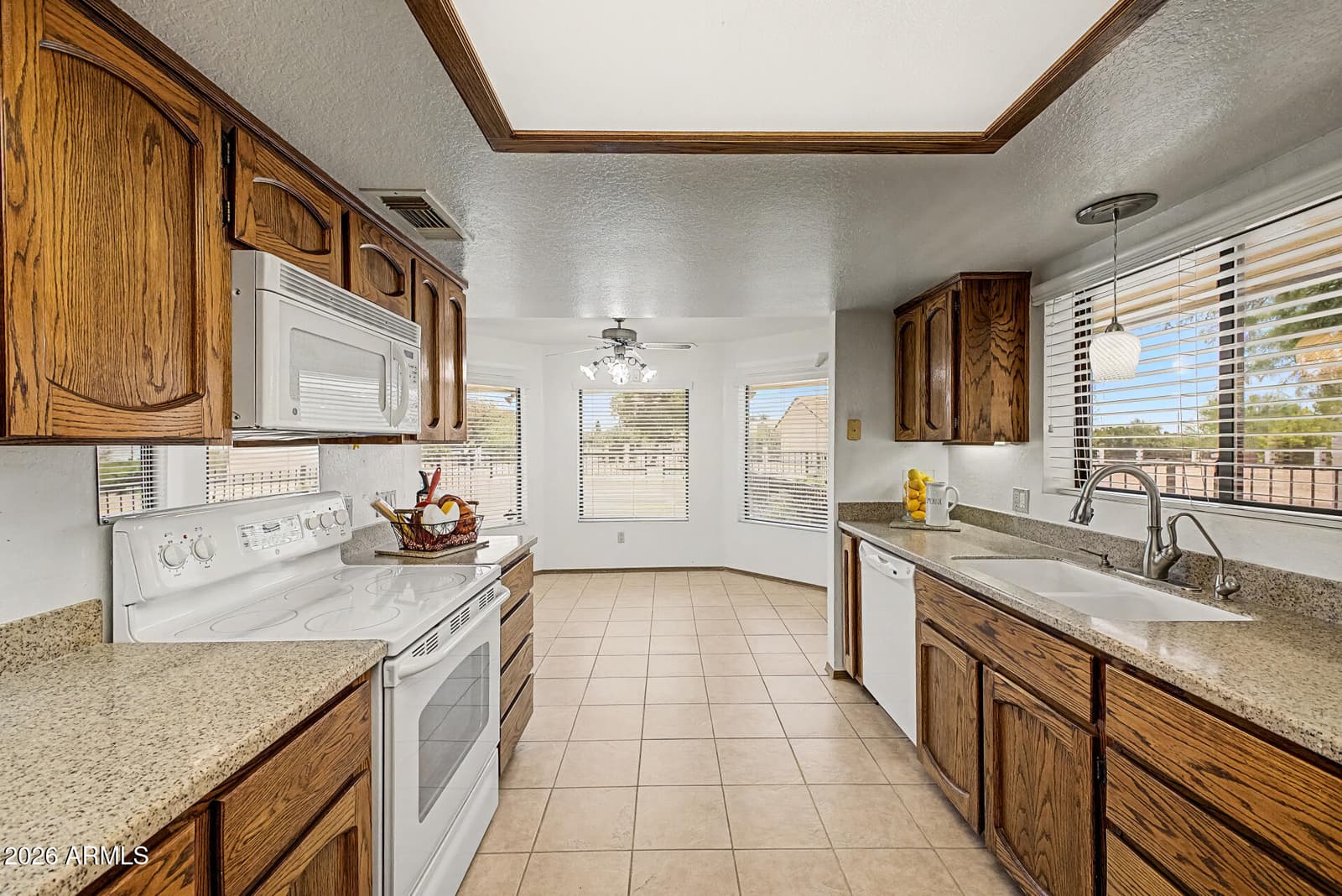 9337 N 111th Drive, Sun City, AZ 85351 — photo 15 of 44