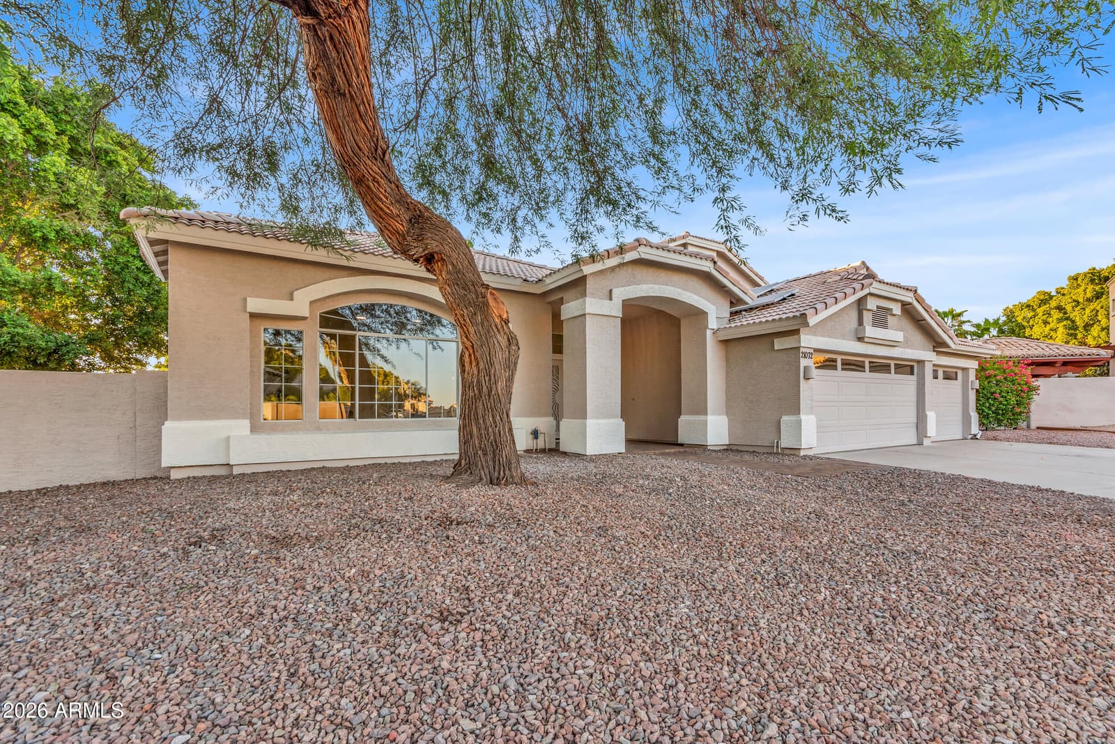 21072 N 61st Drive, Glendale, AZ 85308 — photo 3 of 77