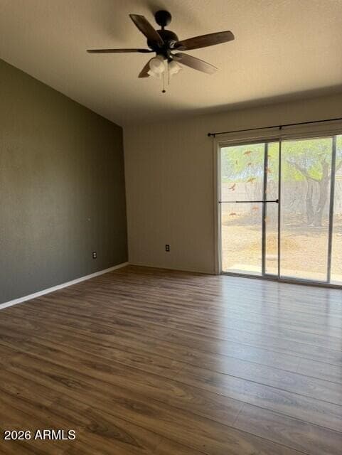 10326 W San Miguel Avenue, Glendale, AZ 85307 — photo 11 of 28