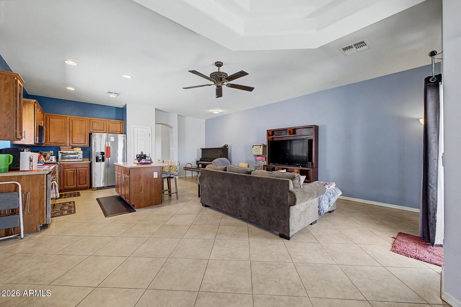 1117 W MICHIGAN Avenue, Phoenix, AZ 85023 — photo 8 of 19