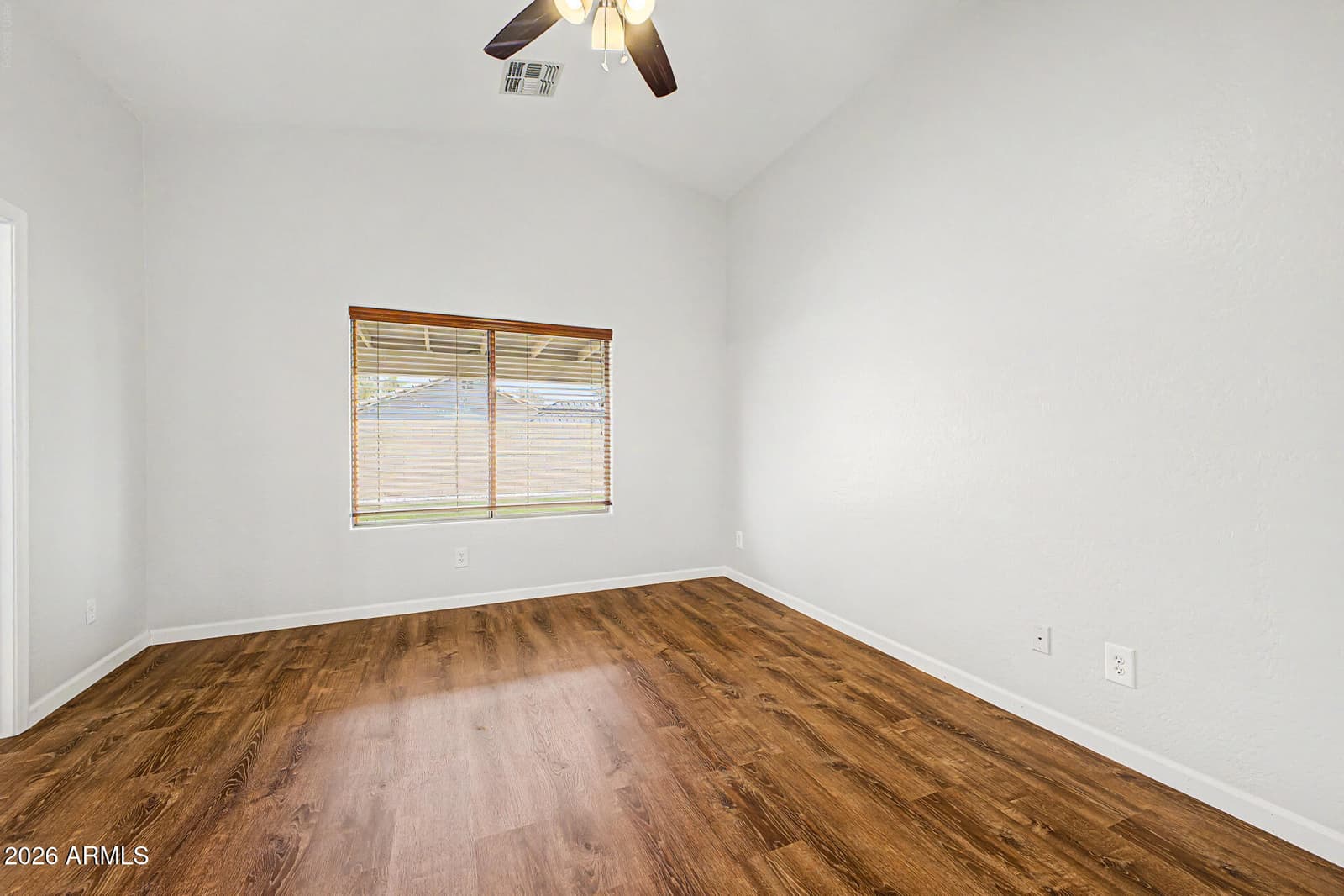 10232 W PRESTON Lane, Tolleson, AZ 85353 — photo 13 of 29