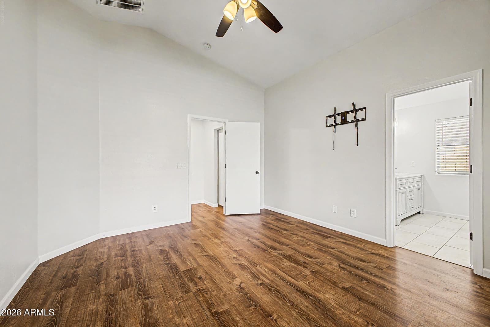 10232 W PRESTON Lane, Tolleson, AZ 85353 — photo 15 of 29