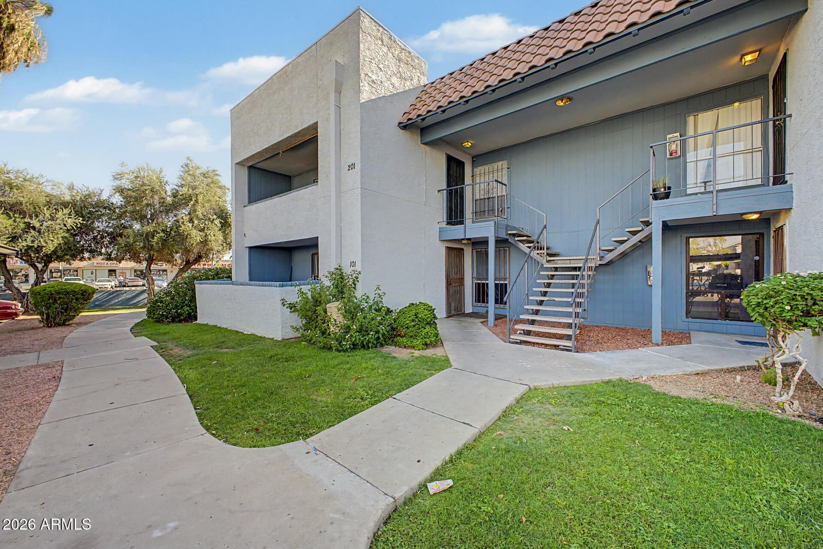 4608 W MARYLAND Avenue 201, Glendale, AZ 85301 — photo 3 of 28