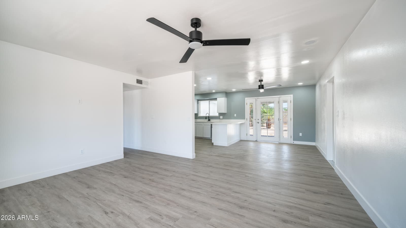 1558 W Crescent Avenue, Mesa, AZ 85202 — photo 5 of 26