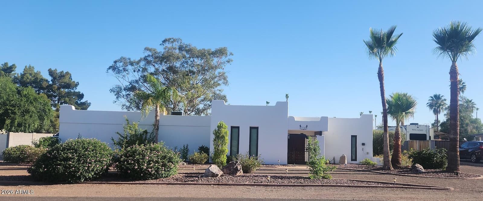 7136 W JOHN CABOT Road, Glendale, AZ 85308