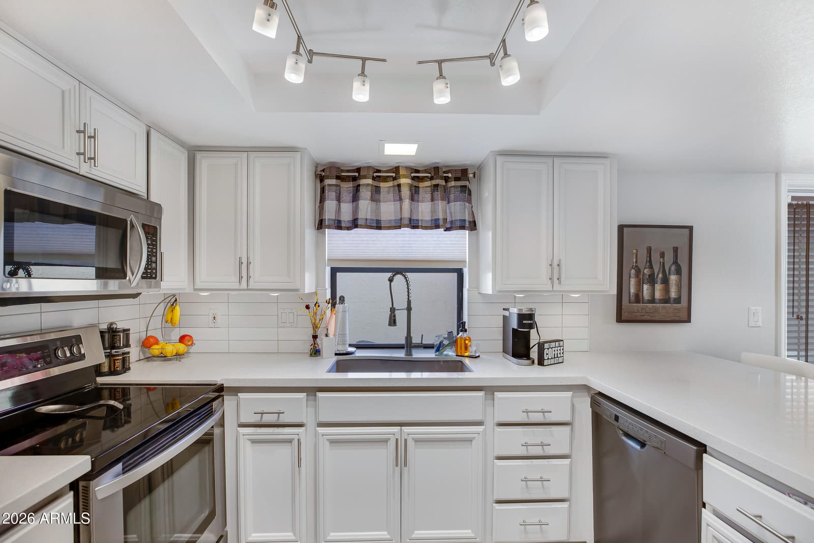 6502 N 10th Place, Phoenix, AZ 85014 — photo 5 of 29